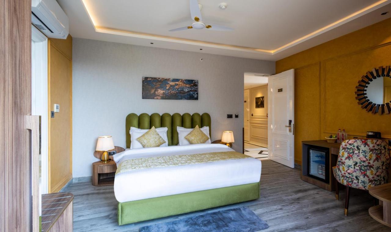 Renest Calangute Goa Otel Dış mekan fotoğraf